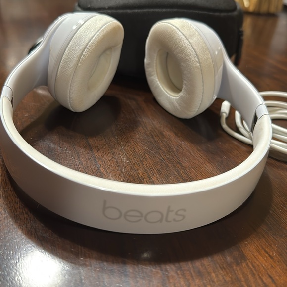 Beats by Dre White Headphones